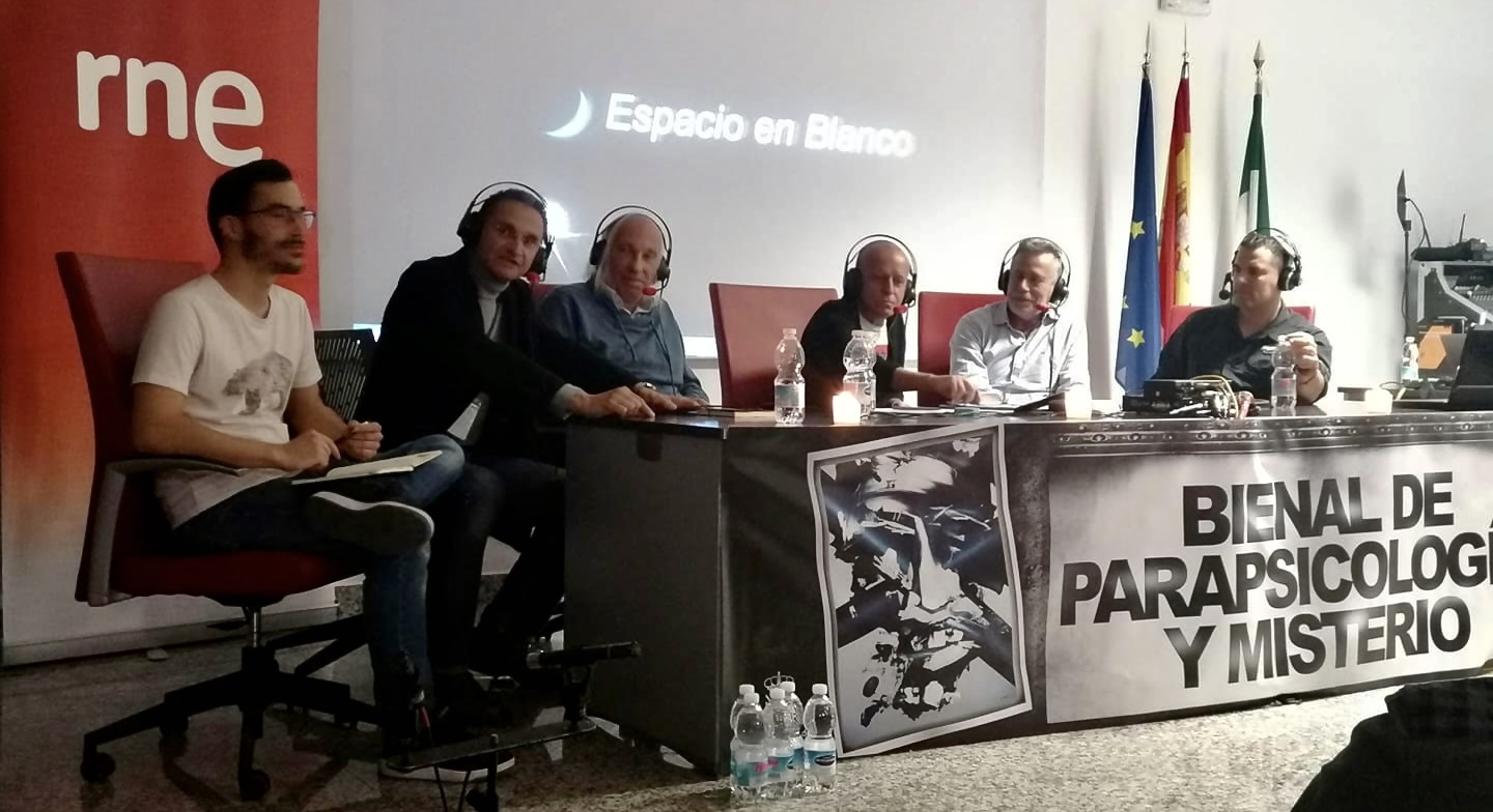 Conferencia bienal misterio